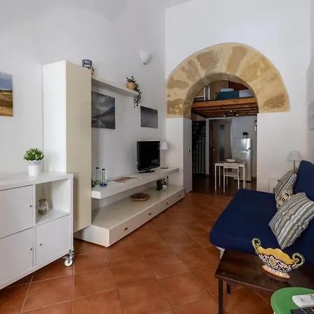 Апартаменты La Casa Del Cacciatore - Alloggio Con Terrazzo Палермо