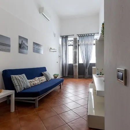 La Casa Del Cacciatore - Alloggio Con Terrazzo Апартаменты *